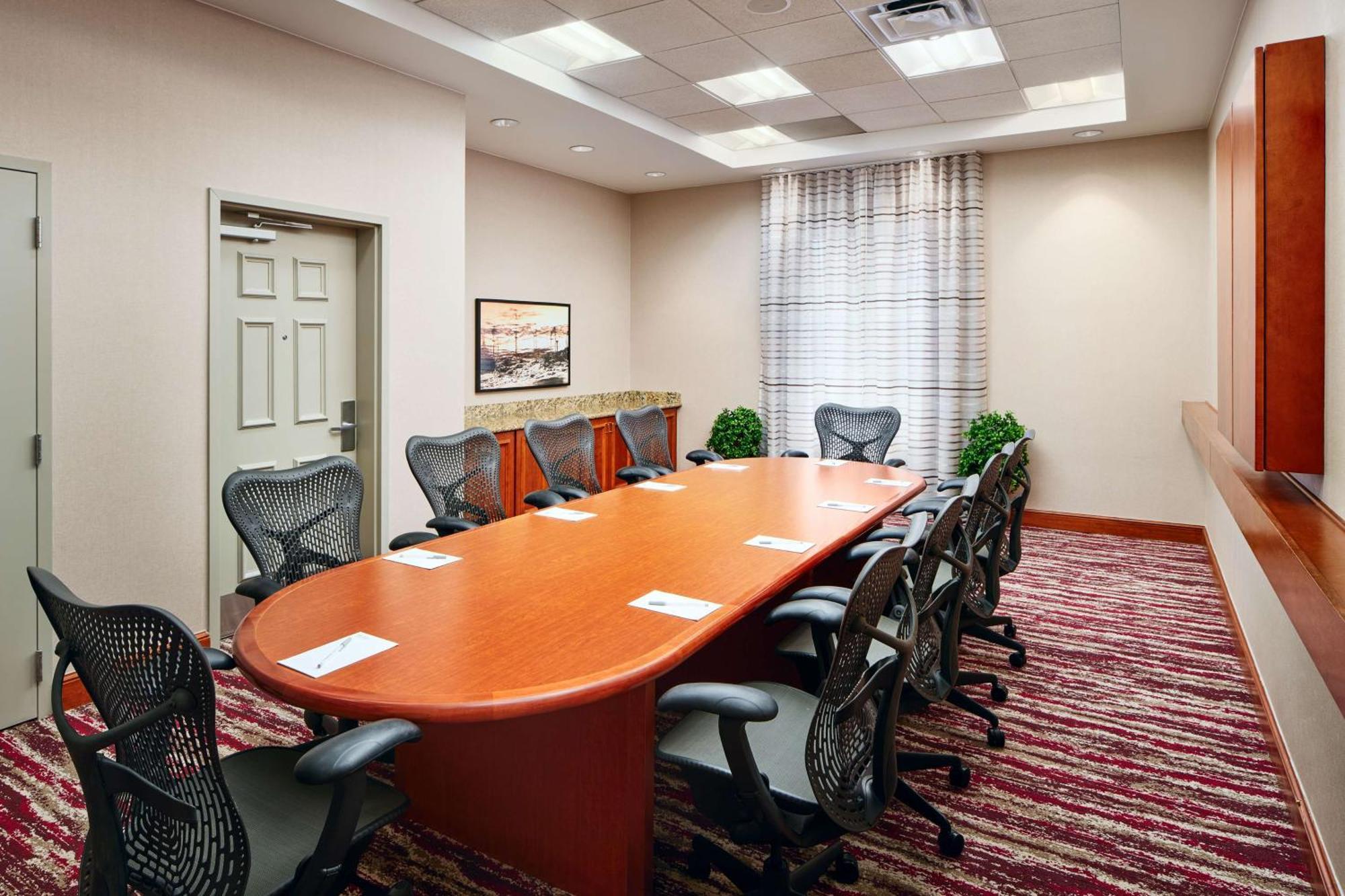 Hilton Garden Inn Шаумбург Екстер'єр фото